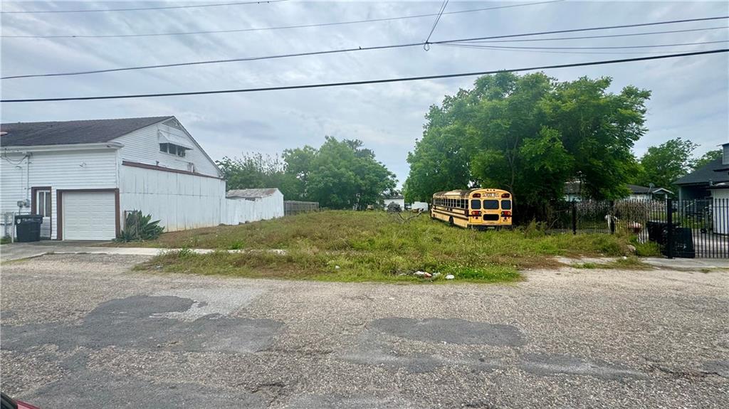 2721 GENERAL OGDEN Street