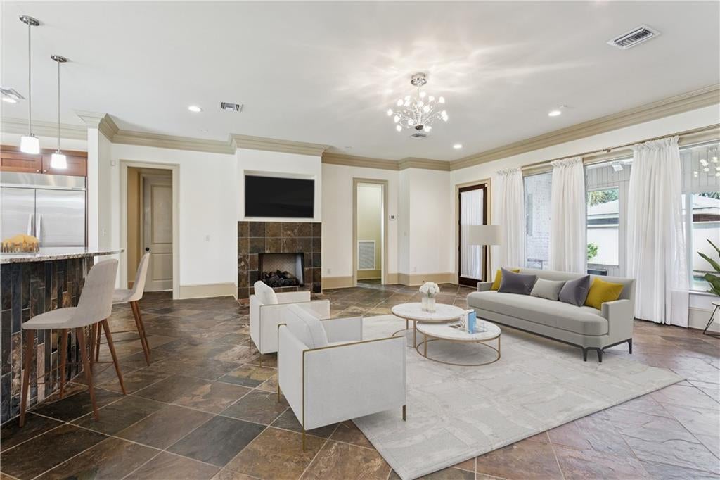 131 Colonial Club Dr, Harahan, LA, 70123, USA, 4 Bedrooms Bedrooms, ,4 BathroomsBathrooms,Residential,Active,131 Colonial Club Dr,2564247