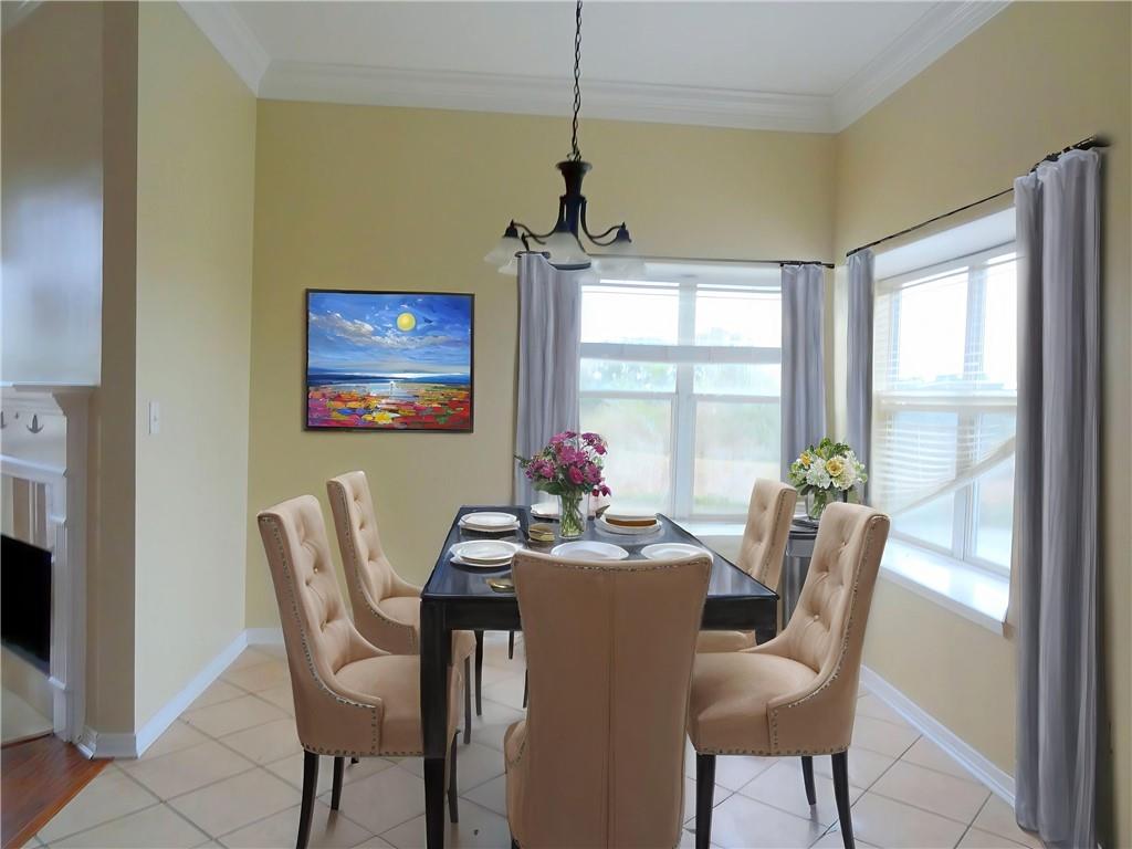 1005 N TOWNSHEND Street