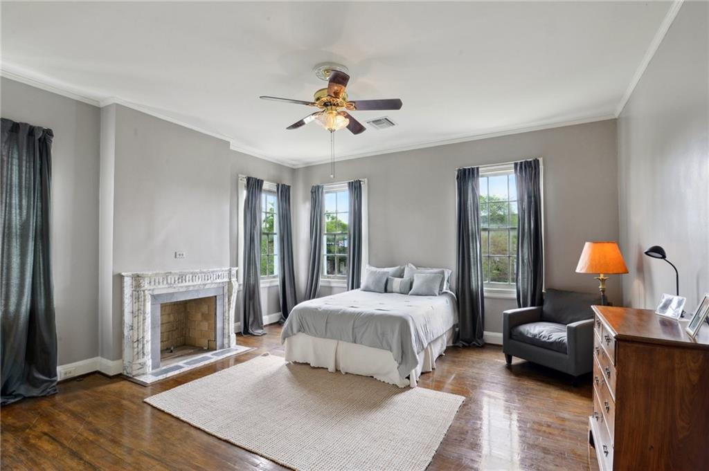 New Orleans, Louisiana 70125, United States, 4 Bedrooms Bedrooms, ,4 BathroomsBathrooms,Residential,Active,224433