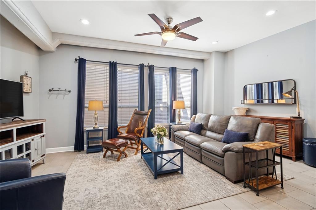 333 JULIA Street 520