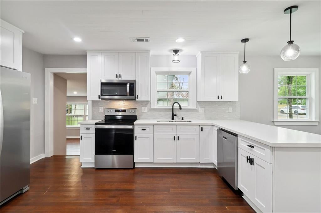 422 W 26TH Avenue