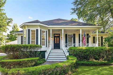 Photo of 98 ZINNIA Drive, Covington, LA 70433 (MLS # 2563199)