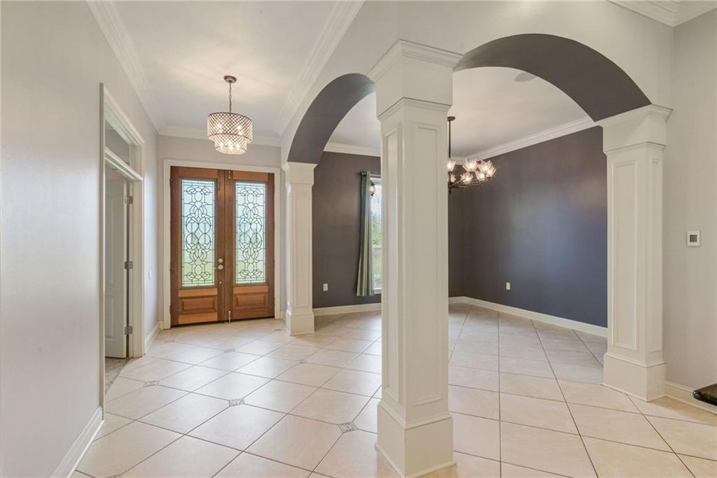 10101 WILLOW Drive