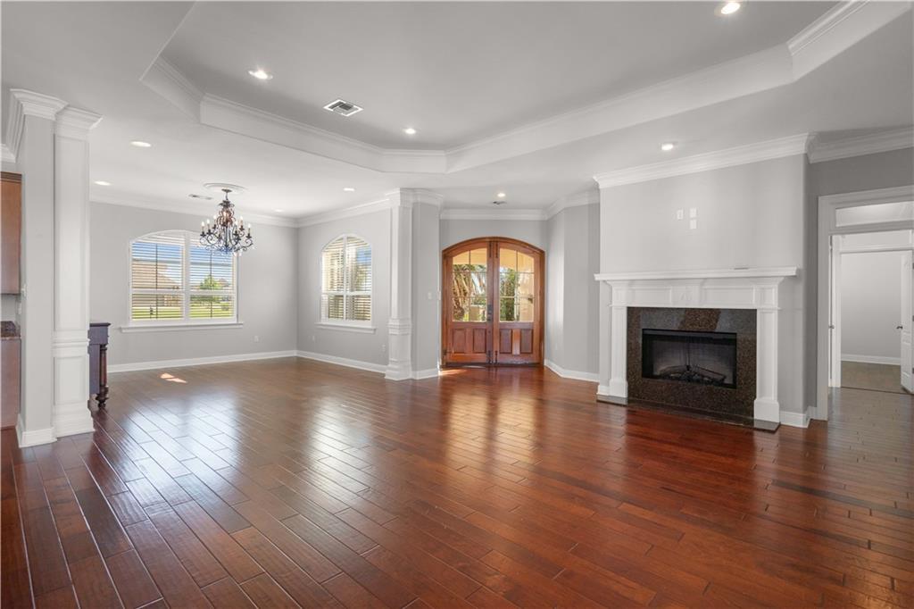 1605 VELA Cove