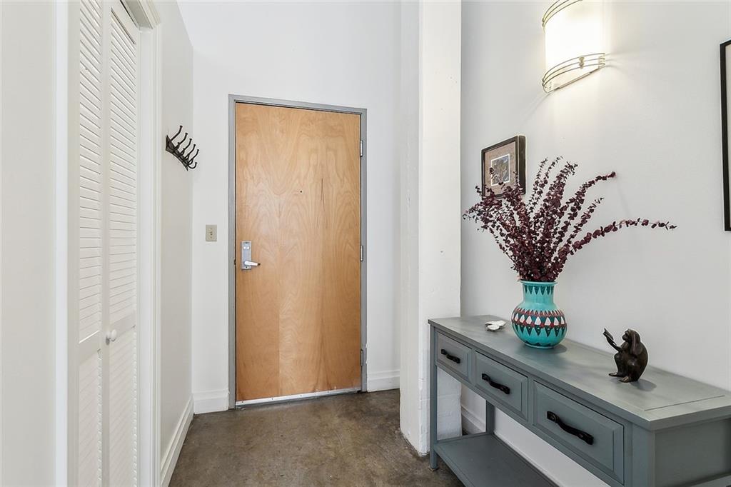 920 POEYFARRE Street 114