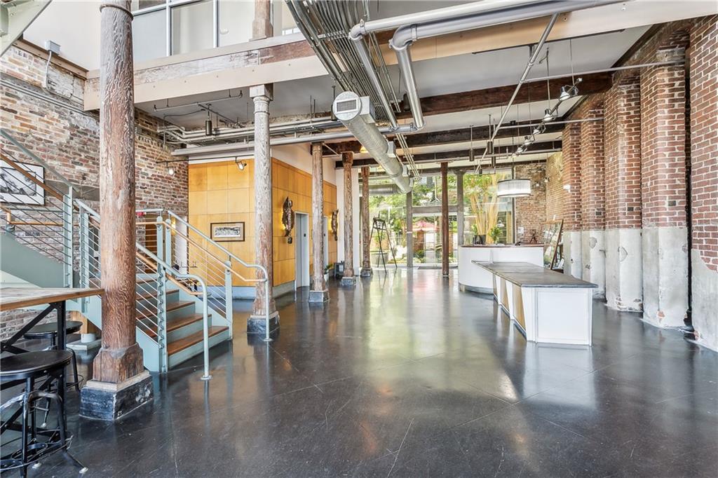 920 POEYFARRE Street 114