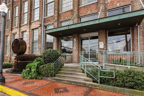 920 POEYFARRE Street 114 New Orleans LA 70130