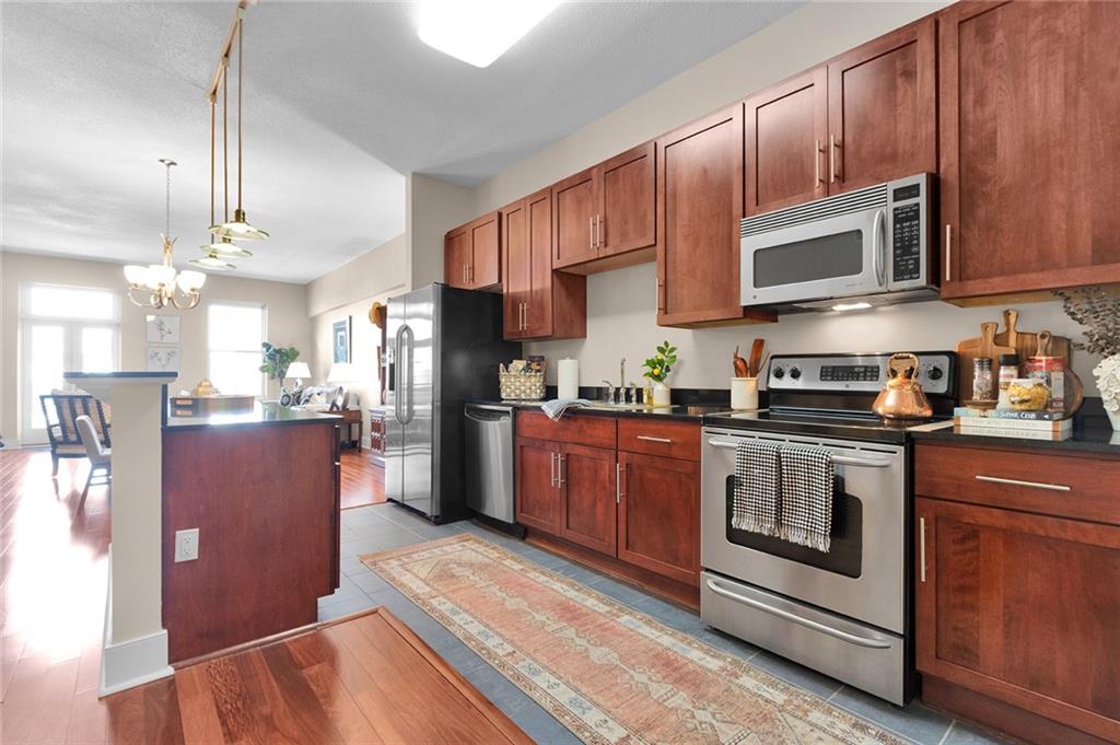 450 JOHN CHURCHILL CHASE Street 304
