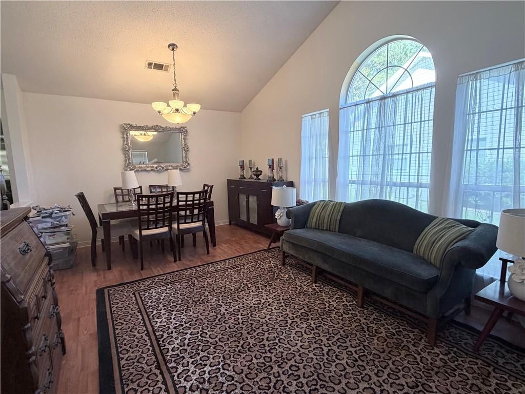 2131 SUMMERTREE Drive