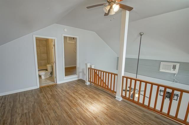 New Orleans, Louisiana 70119, United States, 3 Bedrooms Bedrooms, ,3 BathroomsBathrooms,Residential,Pending,68108