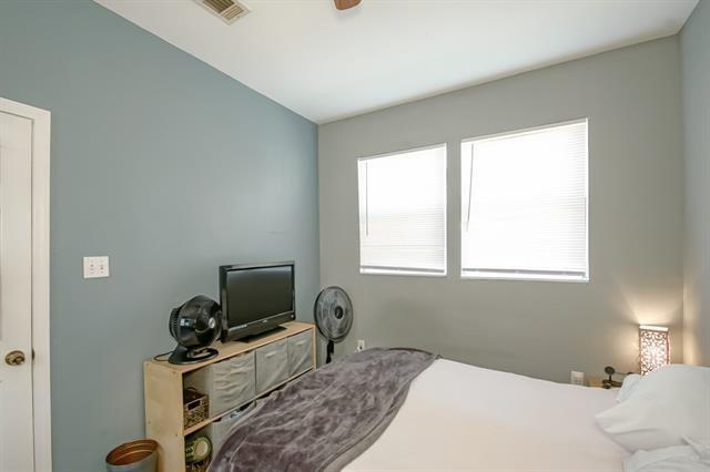 New Orleans, Louisiana 70119, United States, 3 Bedrooms Bedrooms, ,3 BathroomsBathrooms,Residential,Pending,68108