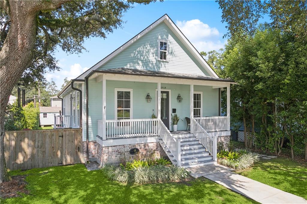 New Orleans, Louisiana 70124, United States, 3 Bedrooms Bedrooms, ,2 BathroomsBathrooms,Residential,Pending,197720