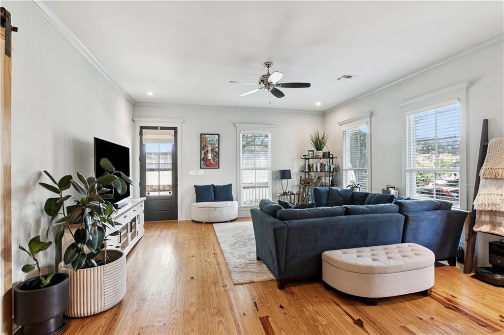 New Orleans, Louisiana 70124, United States, 3 Bedrooms Bedrooms, ,2 BathroomsBathrooms,Residential,Pending,197720