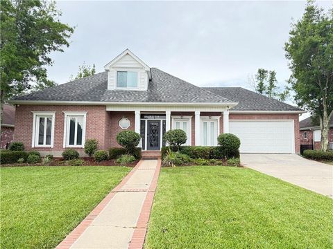 Photo of 3721 LAKE KRISTIN Drive, Gretna, LA 70056 (MLS # 2561136)