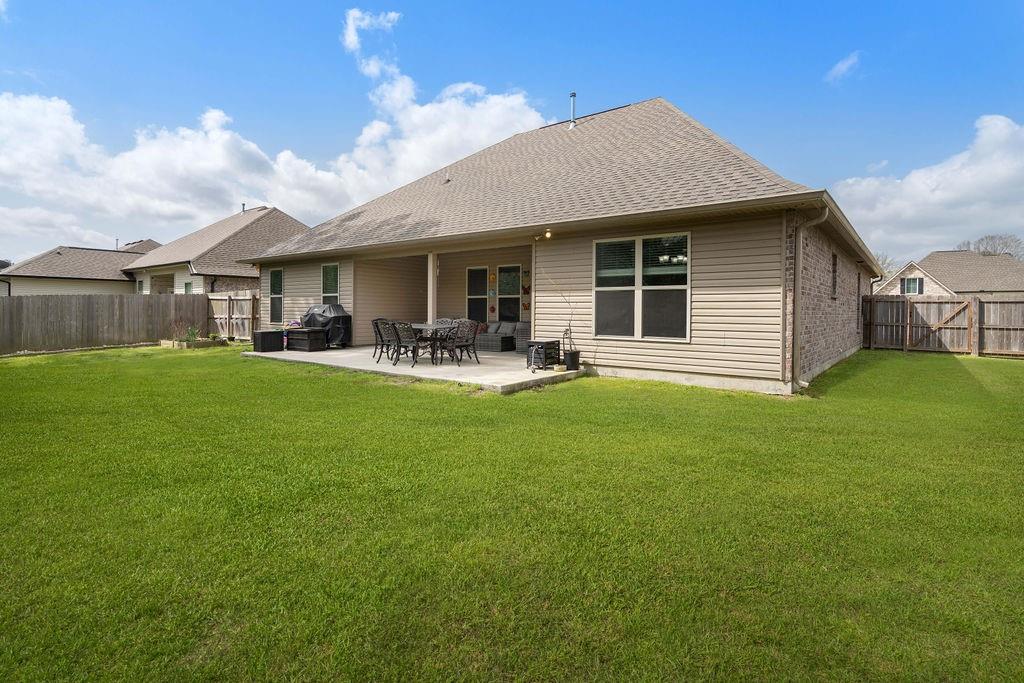Ponchatoula, Louisiana 70454, United States, 4 Bedrooms Bedrooms, ,2 BathroomsBathrooms,Residential,Active,91749