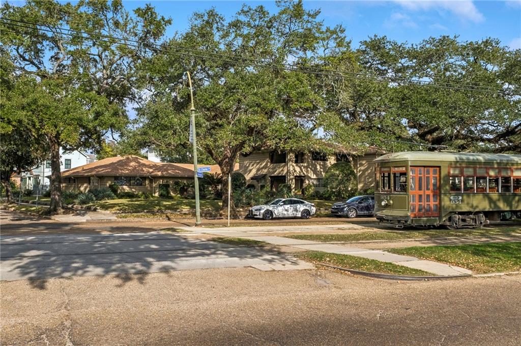 5231 ST CHARLES Avenue C