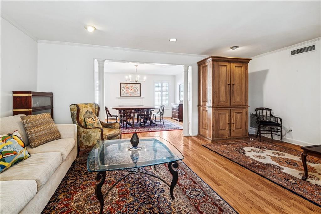 5231 ST CHARLES Avenue C