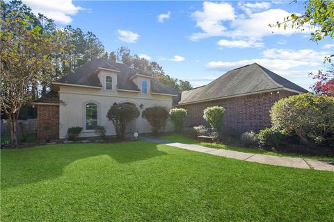 201 ACADIA PARK Drive Covington LA 70435