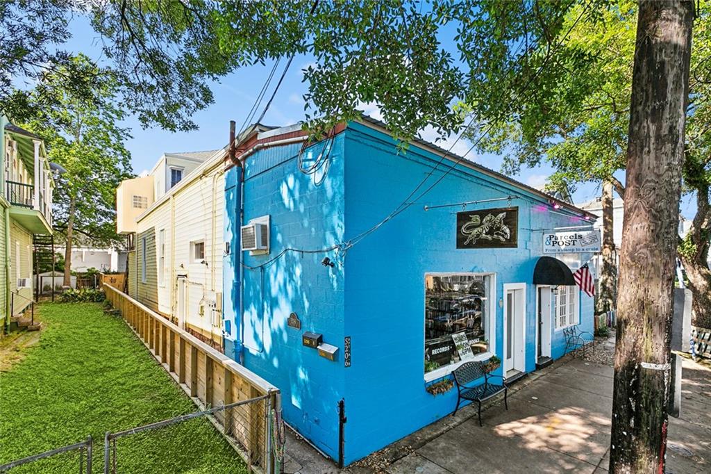 5206 MAGAZINE Street