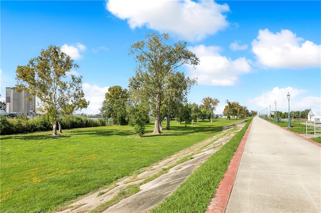 New Orleans, Louisiana 70114, United States, ,Commercial,Active,33109