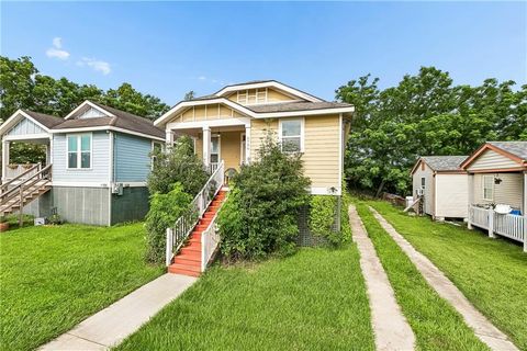 Photo of 5736 WICKFIELD Drive, New Orleans, LA 70122 (MLS # 2561495)