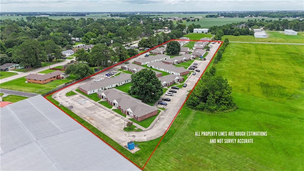 Photo 1 of 36 — 1341 20 ARPENT Road, New Iberia, LA 70560
