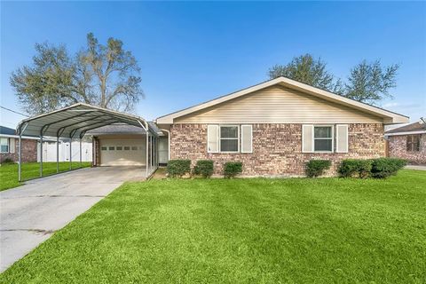 214 CORONADO Drive Luling LA 70070