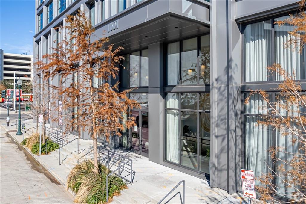 1001 JULIA Street 7F