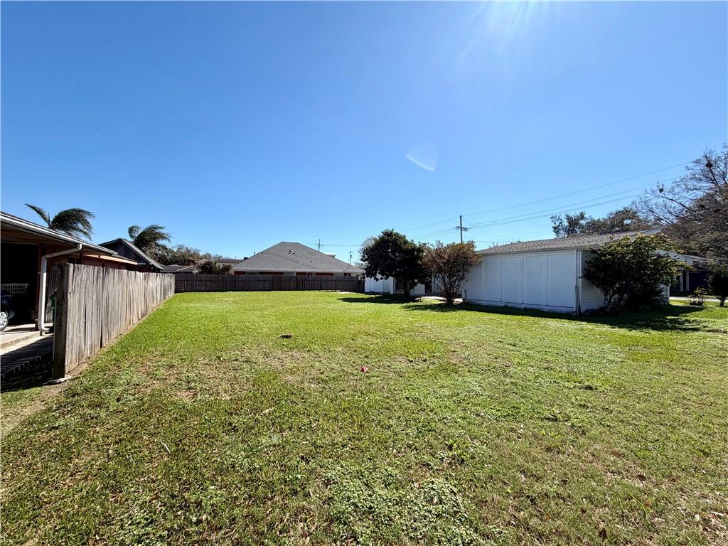 1503 POINSETTIA Drive