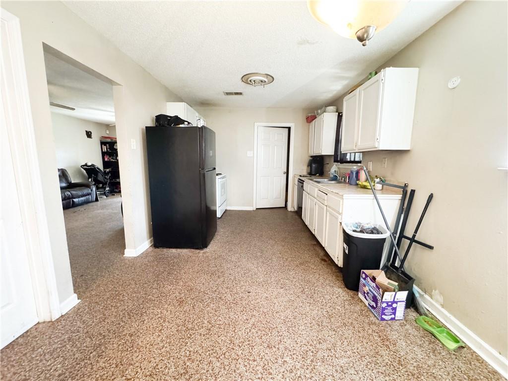 6611 E HERMES Street