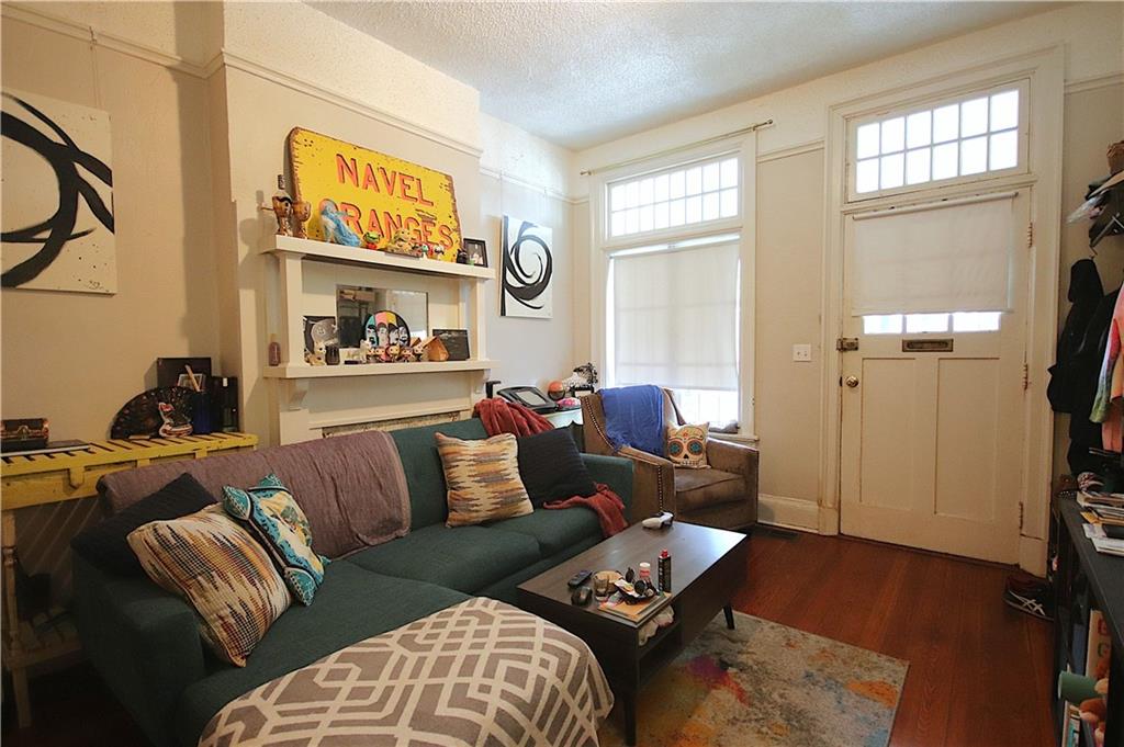 1441-43 ST. MARY Street