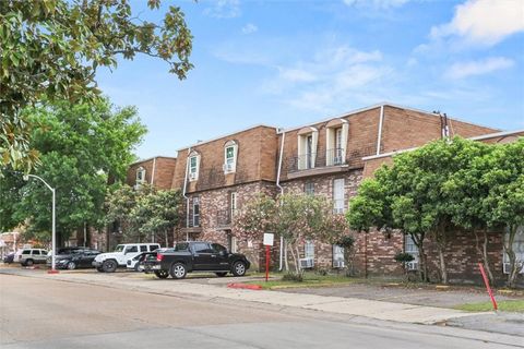 6220 RIVERSIDE Drive 559 Metairie LA 70003