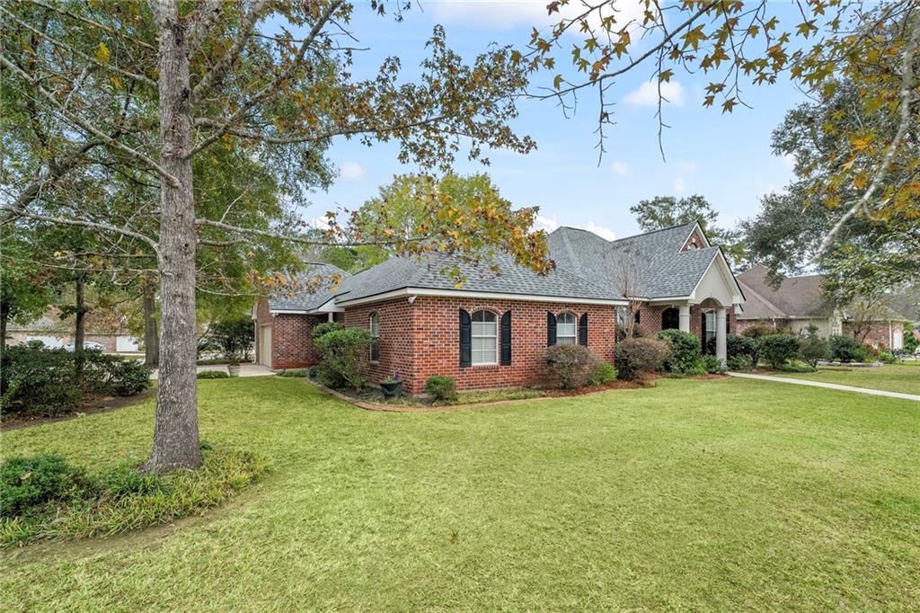 1501 ELDERBERRY Loop