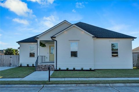3513 GALLO Drive Chalmette LA 70043