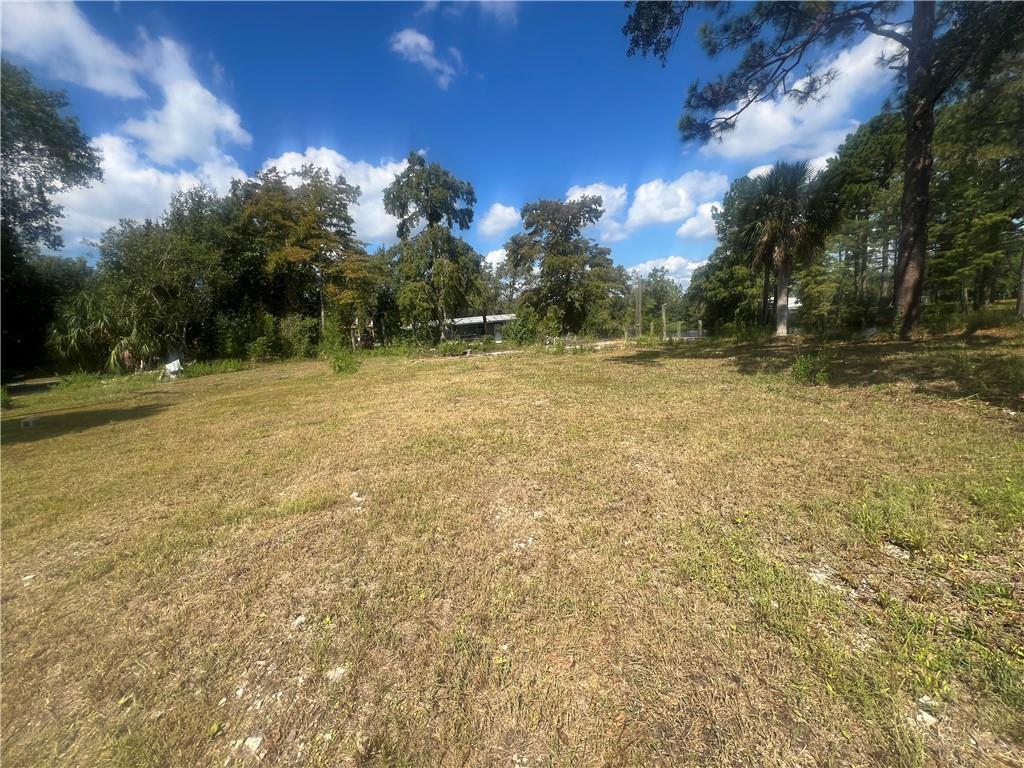 28452 LAKE DR N Drive