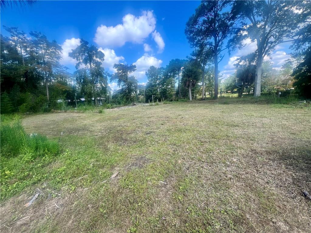 28452 LAKE DR N Drive