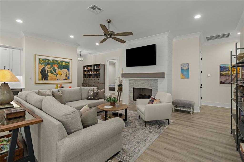 1312 ABITA RIVER Drive