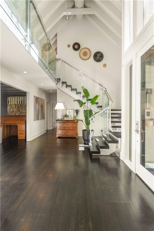 309 S JAHNCKE Avenue