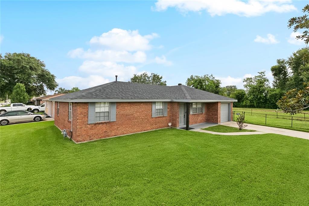 201 GARDENIA Lane