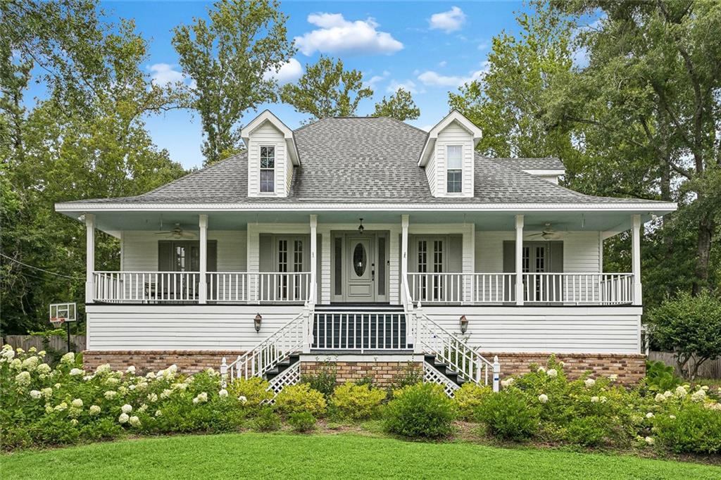 218 SCOTCHPINE Drive