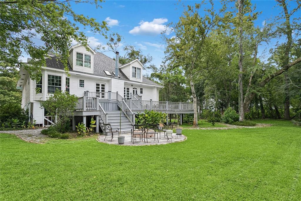 218 SCOTCHPINE Drive