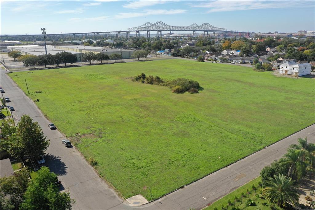 Photo 4 of 8 of 541 THAYER Street land