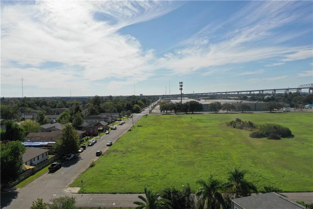 Photo 6 of 8 of 541 THAYER Street land