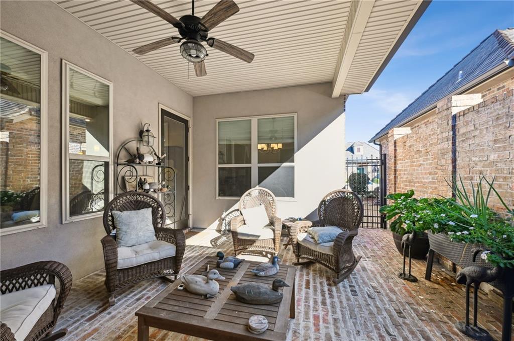 520 RUE JARDINS Street