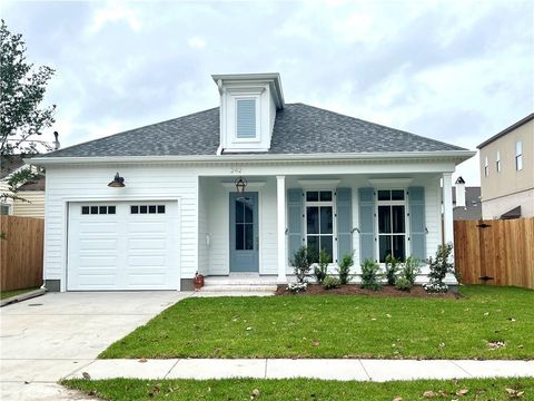 242 GRUNER Road Metairie LA 70001