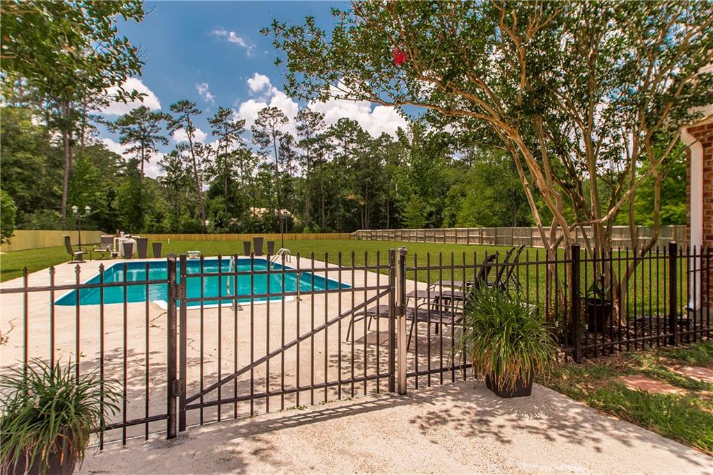 42251 JEFFERSON Drive