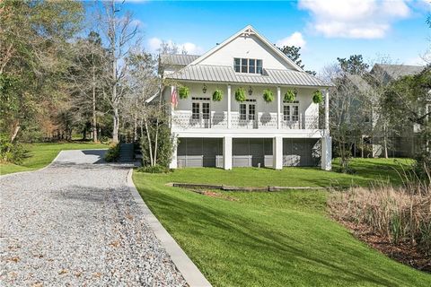 910 E 1ST Avenue Covington LA 70433