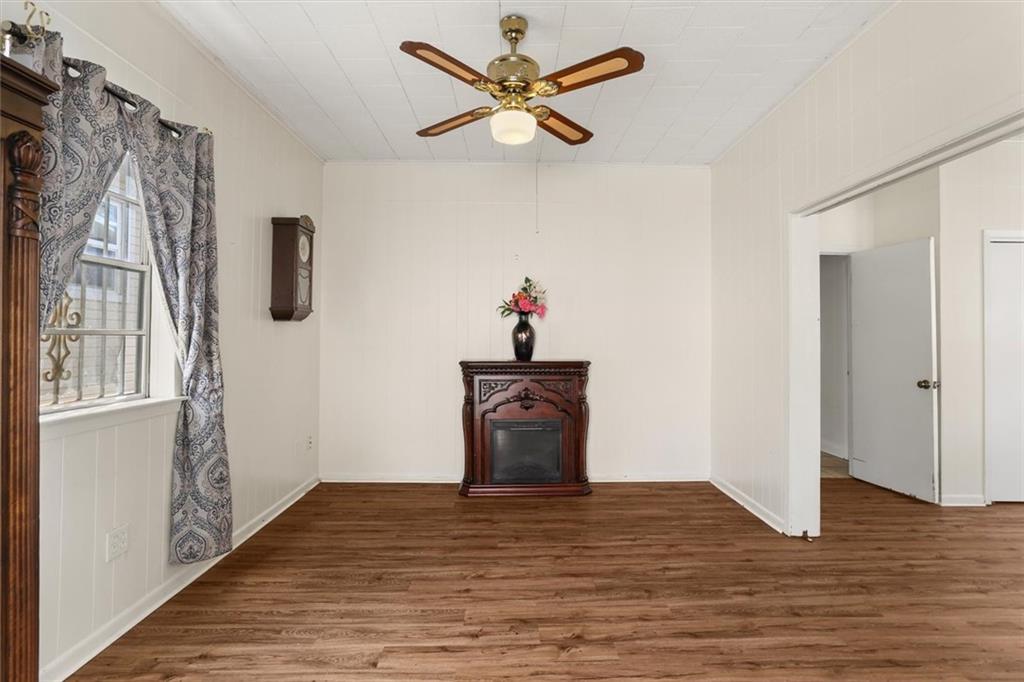 532 8TH Street