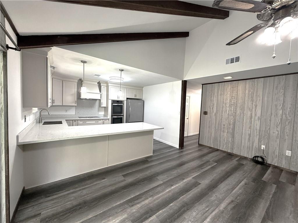 1606 MEADOWLEA Street